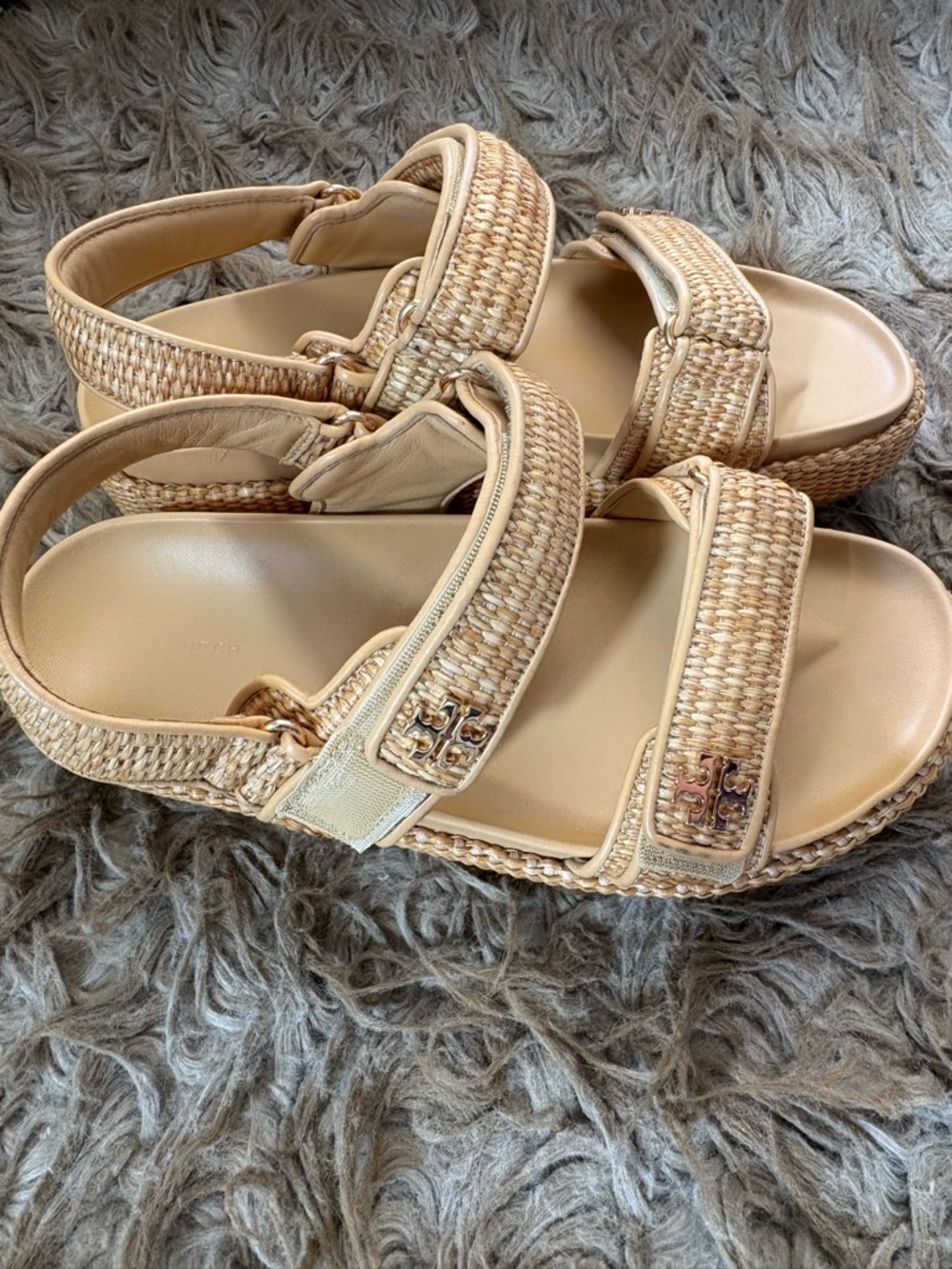 Tory Burch Beige Woven Platform Sandals - Picture 5 of 7